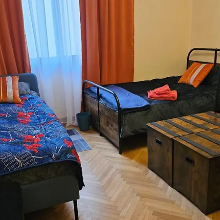 Gasthof ---aury House--- *